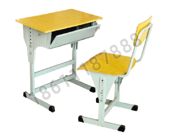 點(diǎn)擊查看商品:課桌椅